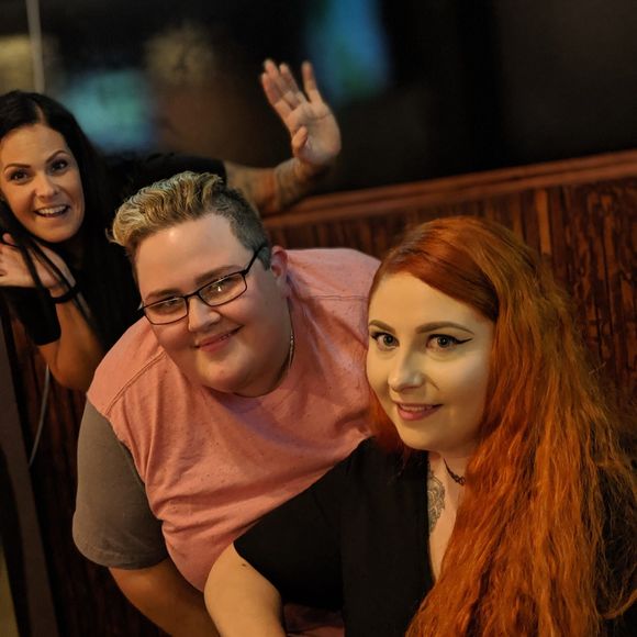 Meet your Posher, Allison - Picture 1 of 1